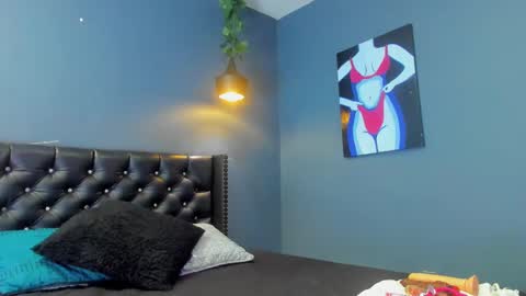 HANNAH MILLER online show from 02/20/25, 06:24