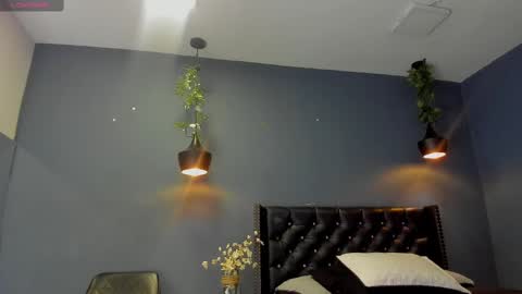 HANNAH MILLER online show from 02/26/25, 05:28