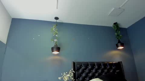 HANNAH MILLER online show from 03/05/25, 05:08