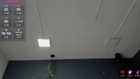 HANNAH MILLER online show from 10/31/25, 11:11