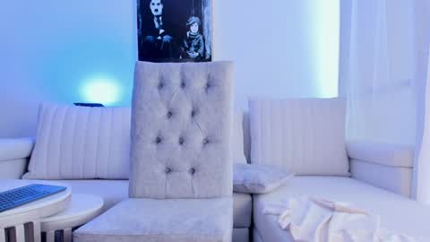 Hannah  online show from 12/06/24, 03:00