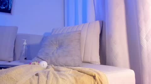 Hannah  online show from 03/09/25, 07:56