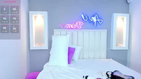 Snapshot of hannapaola chatting on 02/23/25, 02:18 HannaPaola online show from 02/23/25, 02:18