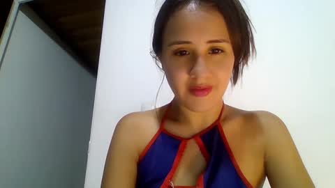 Snapshot of hanny_kail chatting on 12/12/24, 01:43 hanny online show from 12/12/24, 01:43