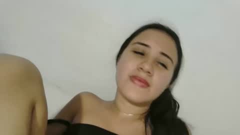 Snapshot of hanny_kail chatting on 02/16/25, 03:26 hanny online show from 02/16/25, 03:26