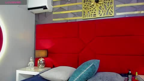 Snapshot of hanny_milf_ chatting on 12/27/24, 11:39 HANNY online show from 12/27/24, 11:39