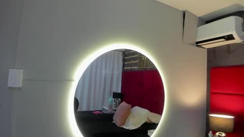Snapshot of hanny_milf_ chatting on 02/23/25, 11:55 HANNY online show from 02/23/25, 11:55