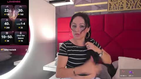 Snapshot of hanny_milf_ chatting on 02/27/25, 05:47 HANNY online show from 02/27/25, 05:47