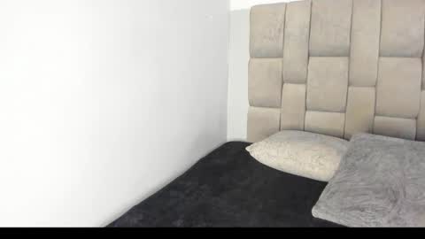 Snapshot of hanny_milf_ chatting on 09/18/25, 11:12 HANNY online show from 09/18/25, 11:12