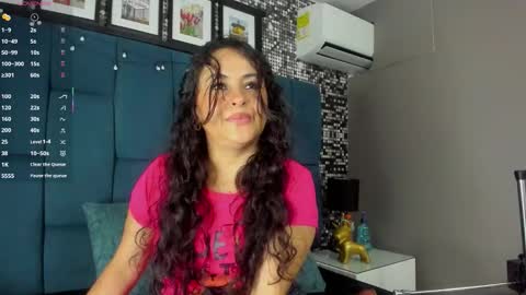 Snapshot of hanny_milf_ chatting on 10/21/25, 11:33 HANNY online show from 10/21/25, 11:33