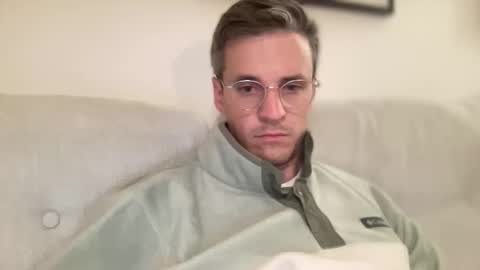 Snapshot of hansimglueck696969 chatting on 09/28/25, 10:26 hansimglueck696969 online show from 09/28/25, 10:26