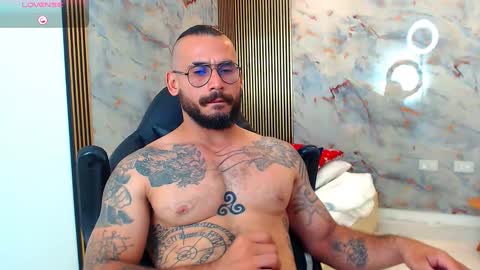 hanz_col online show from 03/04/25, 06:47