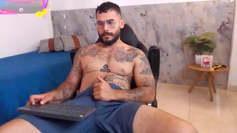 hanz_col online show from 10/24/25, 02:13