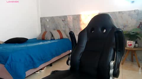 hanz_col online show from 11/09/25, 11:19