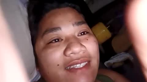 happy00725310 online show from 09/19/25, 09:59