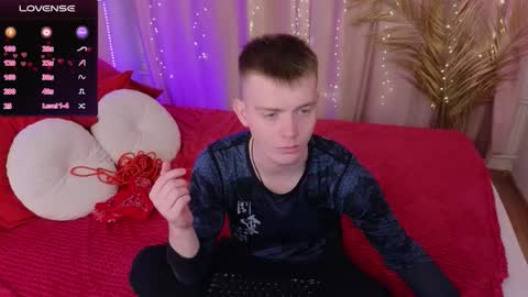 Snapshot of happy_de1mos chatting on 09/18/25, 07:49 Jack online show from 09/18/25, 07:49