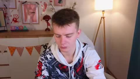 Snapshot of happy_de1mos chatting on 10/25/25, 09:53 Jack online show from 10/25/25, 09:53