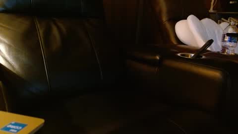 Snapshot of happyhogan1 chatting on 02/01/25, 12:26 Jhonassmann12 online show from 02/01/25, 12:26