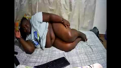 happysonia online show from 10/19/25, 06:52