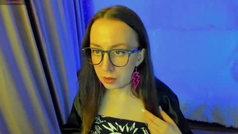 Stephanie online show from 11/03/25, 07:37