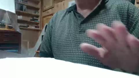 Snapshot of hardbuns chatting on 09/11/25, 03:56 Brad online show from 09/11/25, 03:56