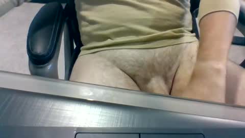 Snapshot of hardcock2889 chatting on 03/10/25, 03:30 Makeithappen9086 online show from 03/10/25, 03:30