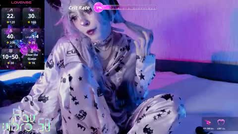 Mia online show from 10/18/25, 10:54