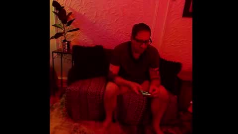 Snapshot of hardigan_dix chatting on 10/23/25, 11:20 hardigan online show from 10/23/25, 11:20