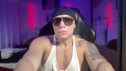 Snapshot of hardmattsteel chatting on 02/16/25, 02:32 MATTSTEEL - ITALIAN STALLION online show from 02/16/25, 02:32