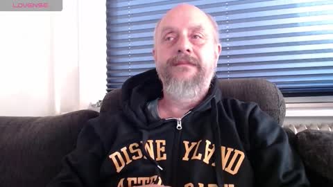 MrLazy online show from 10/19/25, 02:50