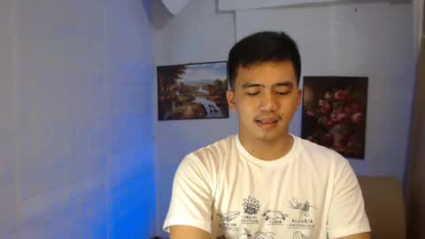 Snapshot of hardnight_100 chatting on 02/17/25, 01:53 erwin online show from 02/17/25, 01:53