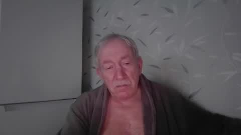 hardon4u123456789 online show from 11/15/25, 02:57