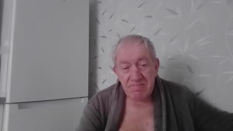 hardon4u123456789 online show from 11/18/25, 01:48