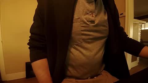 Snapshot of hardswtch chatting on 10/08/25, 05:54 Tom online show from 10/08/25, 05:54