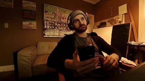 Snapshot of hardswtch chatting on 11/18/25, 09:08 Tom online show from 11/18/25, 09:08