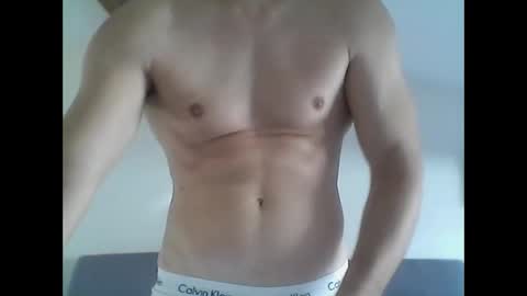 Snapshot of hardwanker75 chatting on 09/09/25, 09:20 hardwanker75 online show from 09/09/25, 09:20