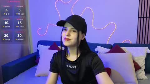 Snapshot of harleen_moore chatting on 02/14/25, 10:28 Harleen online show from 02/14/25, 10:28