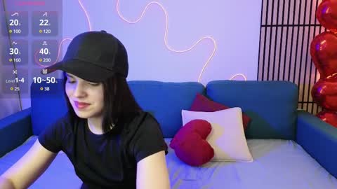 Snapshot of harleen_moore chatting on 02/16/25, 09:05 Harleen online show from 02/16/25, 09:05