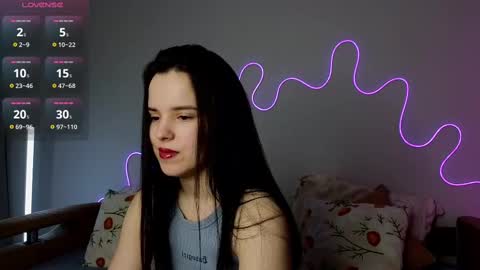 Snapshot of harleen_moore chatting on 03/11/25, 08:09 Harleen online show from 03/11/25, 08:09