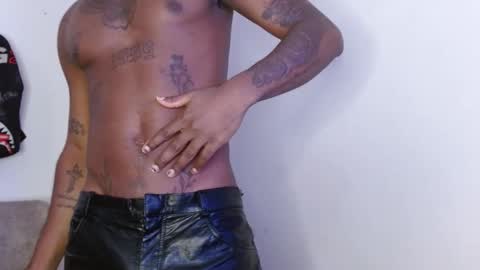 Snapshot of harley_quinnn111 chatting on 11/16/25, 07:30 harley_quinnn111 online show from 11/16/25, 07:30