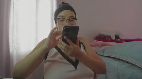 Snapshot of harleynapier chatting on 10/12/25, 04:39 Natii online show from 10/12/25, 04:39