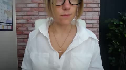 Snapshot of harleyrebz chatting on 09/29/25, 07:13 harleyrebz online show from 09/29/25, 07:13