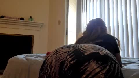 Snapshot of harmonie_marquise chatting on 03/10/25, 01:54 Harmonie Marquise online show from 03/10/25, 01:54