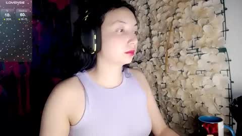 Snapshot of harmonys_couple_ chatting on 10/23/25, 03:28 Harmonys World online show from 10/23/25, 03:28