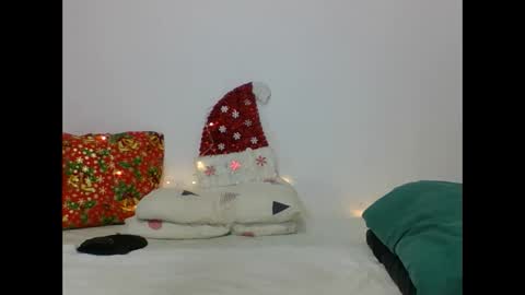 Snapshot of harry_goldenmillerx10fun chatting on 12/28/24, 12:47 Harry online show from 12/28/24, 12:47