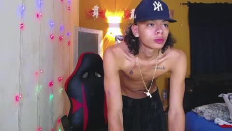 Snapshot of harry_jhonsonn chatting on 12/22/24, 08:38 Harry online show from 12/22/24, 08:38