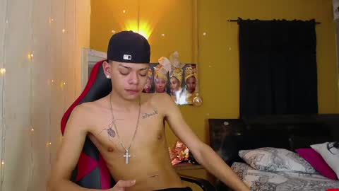 Snapshot of harry_jhonsonn chatting on 01/15/25, 07:48 Harry online show from 01/15/25, 07:48