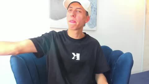 Snapshot of harry_klein chatting on 09/16/25, 12:17 H K online show from 09/16/25, 12:17
