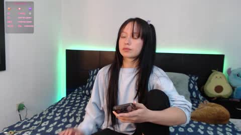 Snapshot of haru_420 chatting on 09/10/25, 01:00 Sofia  Damin online show from 09/10/25, 01:00