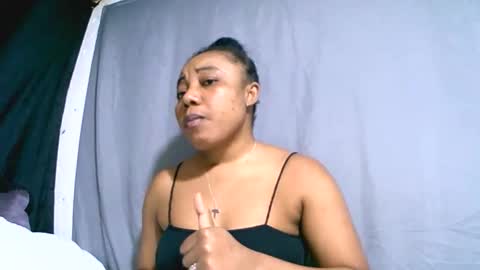 hasimina09 online show from 10/20/25, 11:54